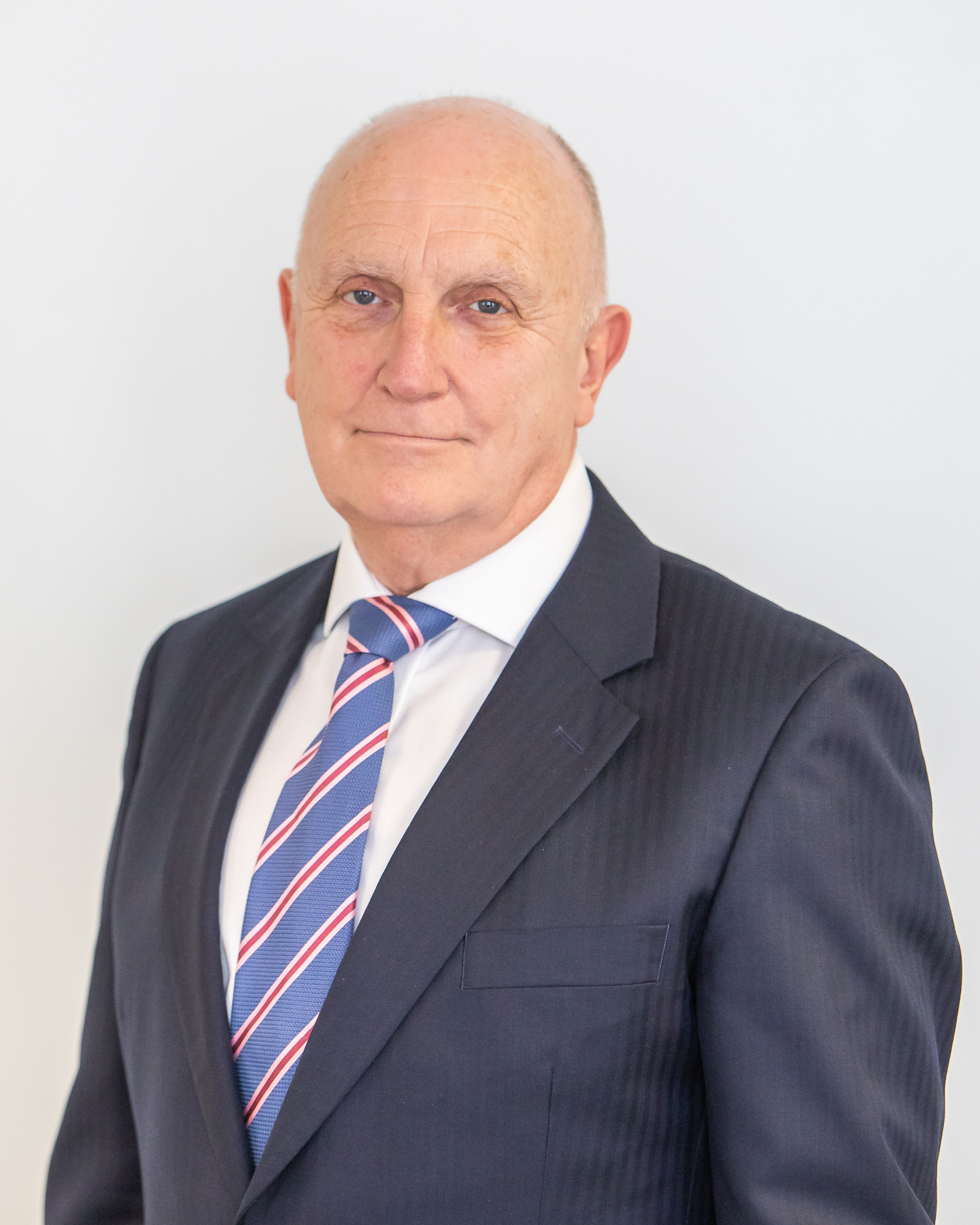 Stephen Phipson Headshot