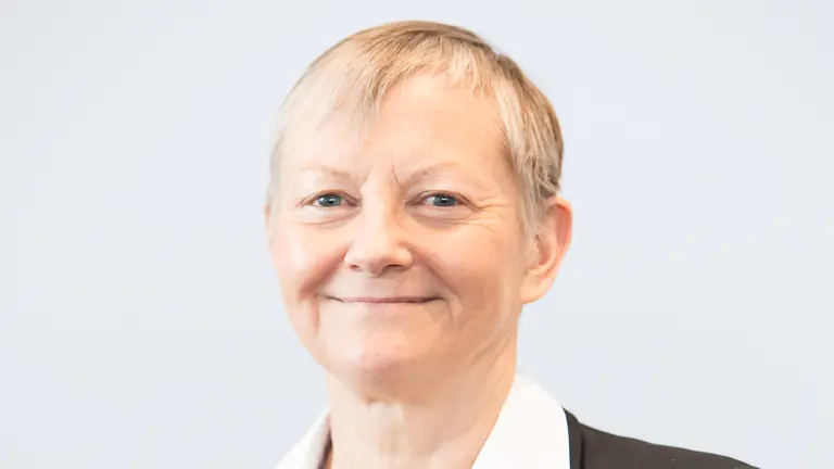 Image of Dr. Barbara Hutton