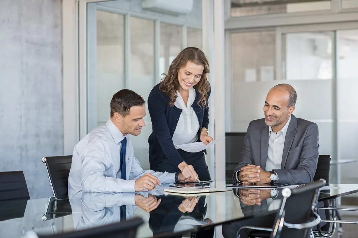 people in meeting 